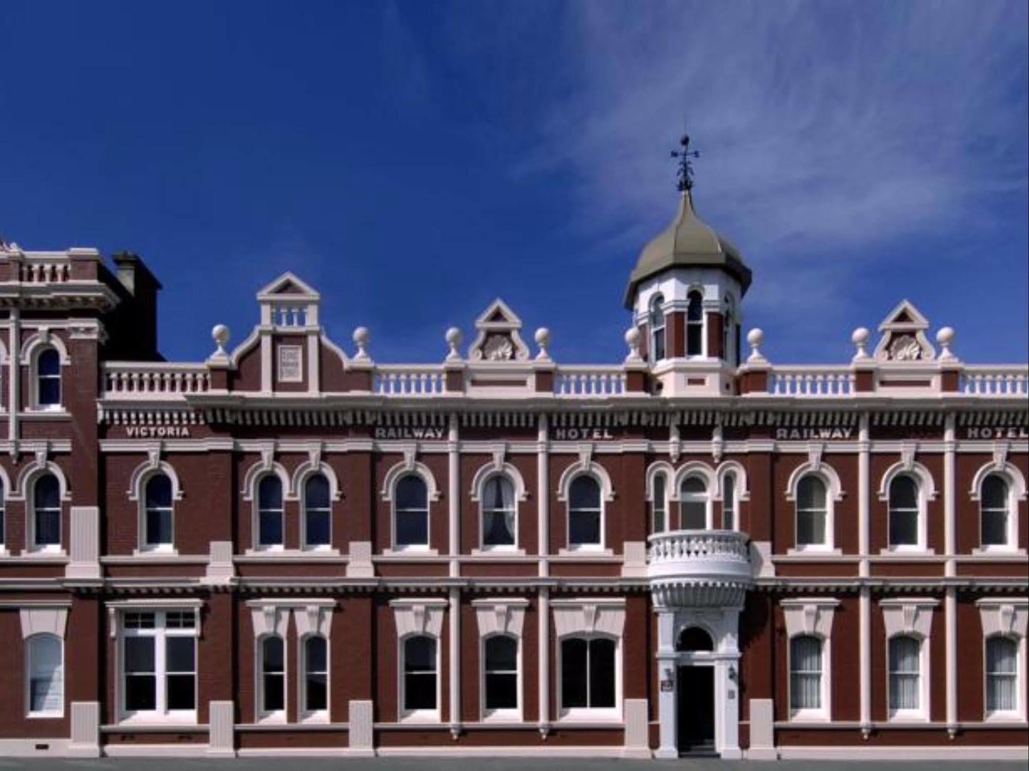 Victoria Railway Hotel&Gerrards restaurante Invercargill Exterior foto